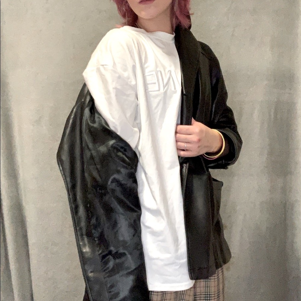 Meet your Posher, Airica